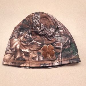 Men’s Black Clover Winter Beanie Hat Camouflage